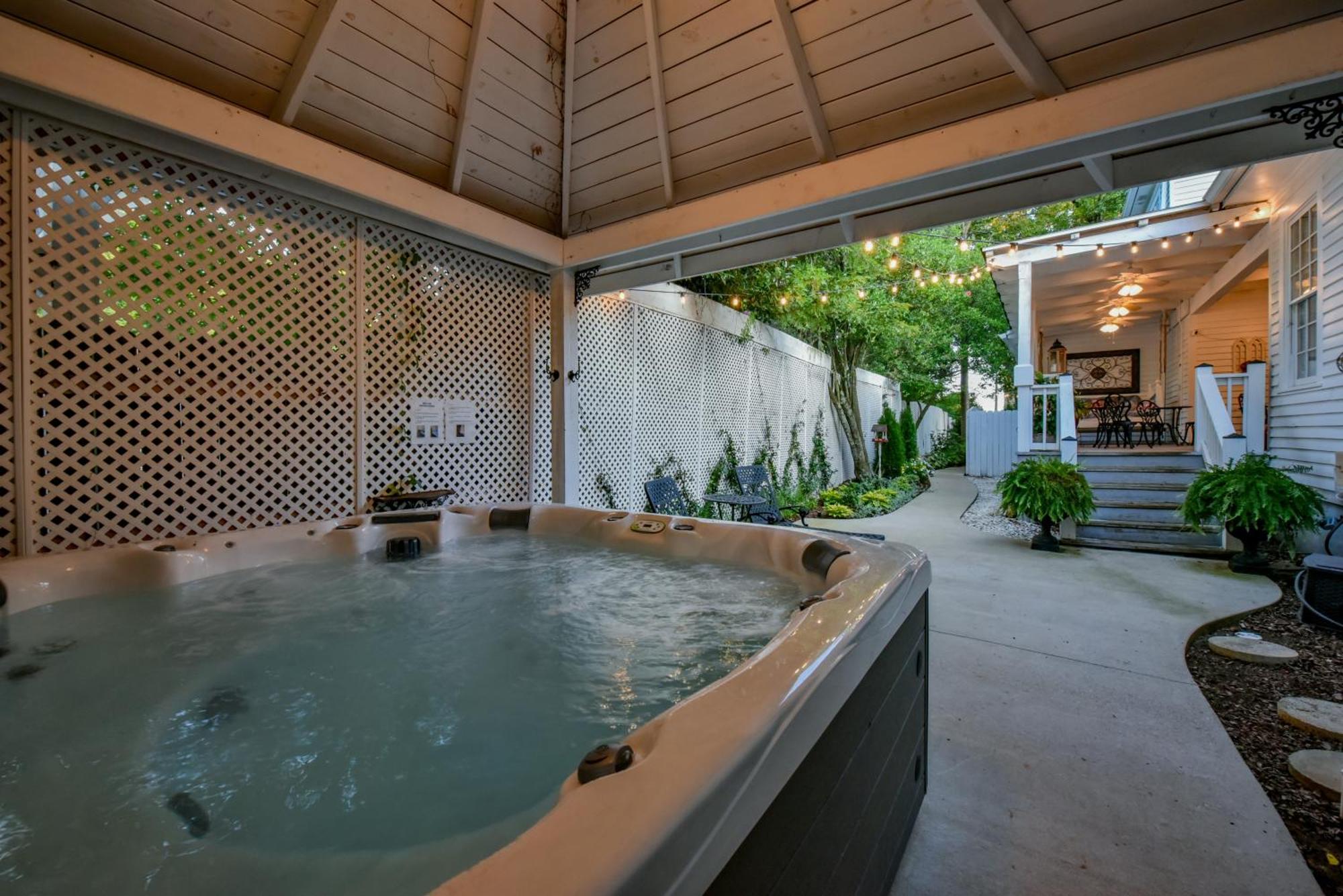 Bama Bed And Breakfast - Wisteria Suite Tuscaloosa Exterior foto